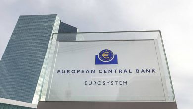 صورة البنك المركزي الأوروبي يقدر أن الاقتصاد سوف يتعافى في عام 2023 في أسوأ سيناريو