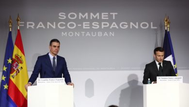 صورة رئيس الوزراء الإسباني يلتقي في فرنسا برئيس الجمهورية الفرنسية ليؤكد العلاقة التاريخية القائمة على الثقة الاستثنائية