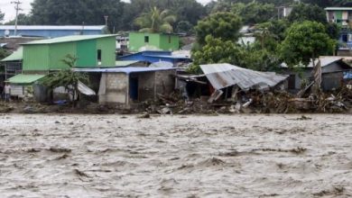 صورة على الأقل 95 قتيلا جراء الفيضانات والانهيارات الأرضية في إندونيسيا وتيمور الشرقية