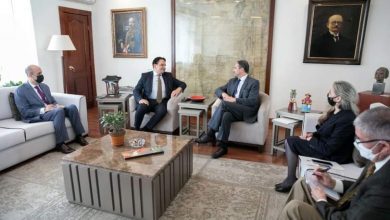 صورة وزير الخارجية الإكوادورى يستقبل السفير المصرى