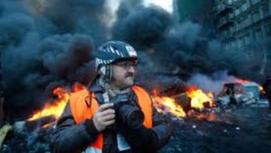 صورة إرشادات السلامة الإعلامية الصادرة عن الاتحاد الدولي للصحفيين الذين يغطون الصراع المسلح في أوكرانيا