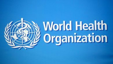 صورة منظمة الصحة العالمية: المعلومات الخاطئة التى تفيد بانتهاء الجائحة تغذى الارتفاع فى الإصابات فى جميع أنحاء العالم