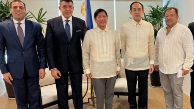 صورة الرئيس الفلبينى المنتخب يستقبل السفير المصرى فى مانيلا  